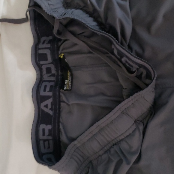 Under Armour med gray - Picture 4 of 5
